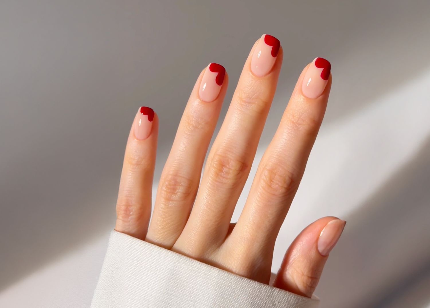 Idées ongles pour la Saint-Valentin : la manucure parfaite pour célébrer l’amour en 2026