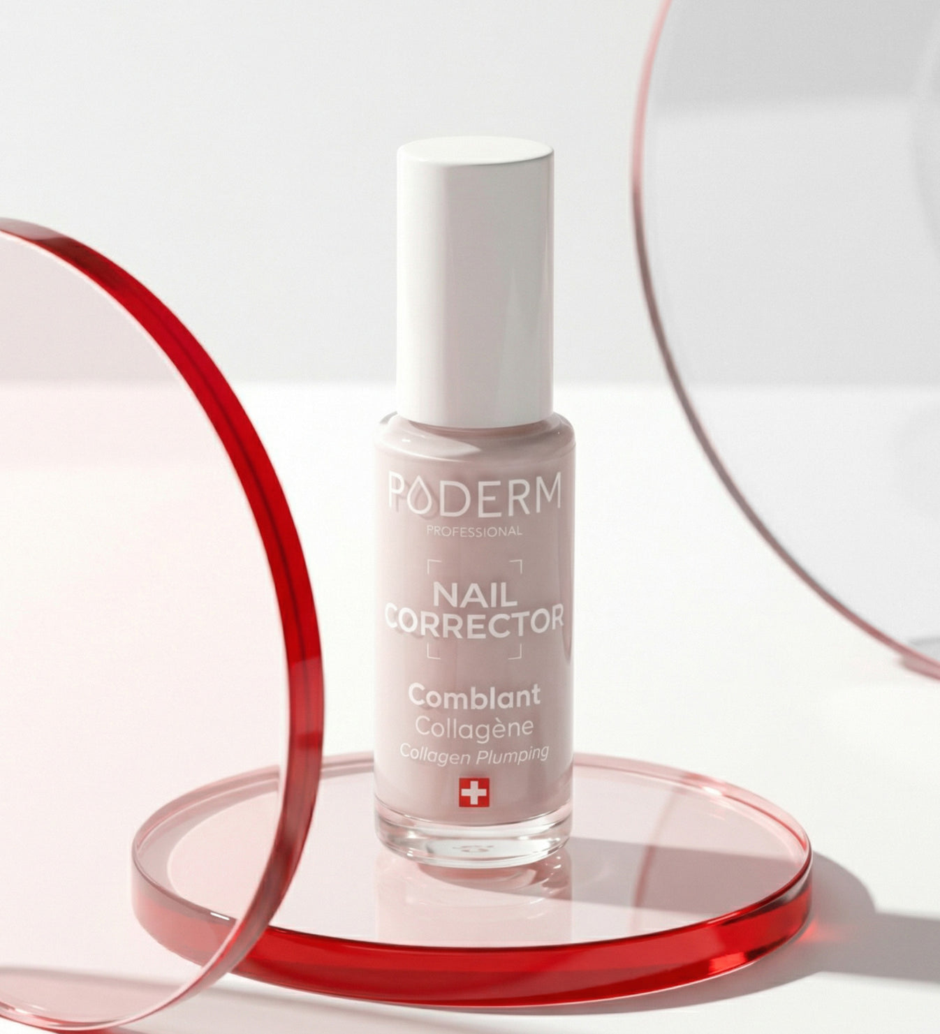 Vernis Nail Corrector comblant collagène rose pastel Poderm sur support design