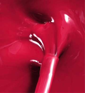 Texture du pinceau du vernis Color Strong rouge rose Poderm