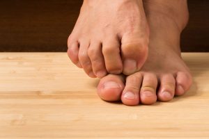 Chlorhaltiges Bleichmittel wird bei Fußpilz nicht empfohlen